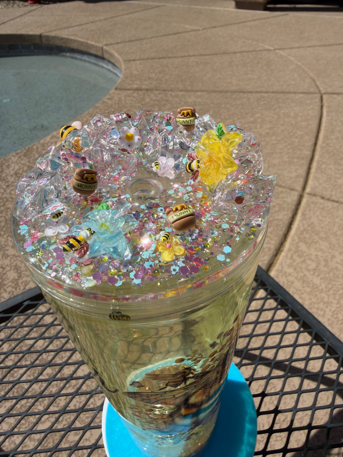 24 oz Bee waterfall Tumbler