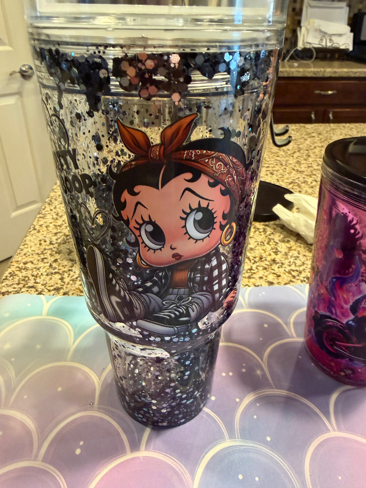 30 oz Betty Boop Lava effect