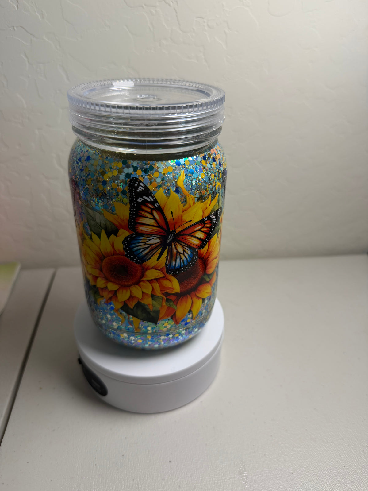 22oz Suspended solution   mug