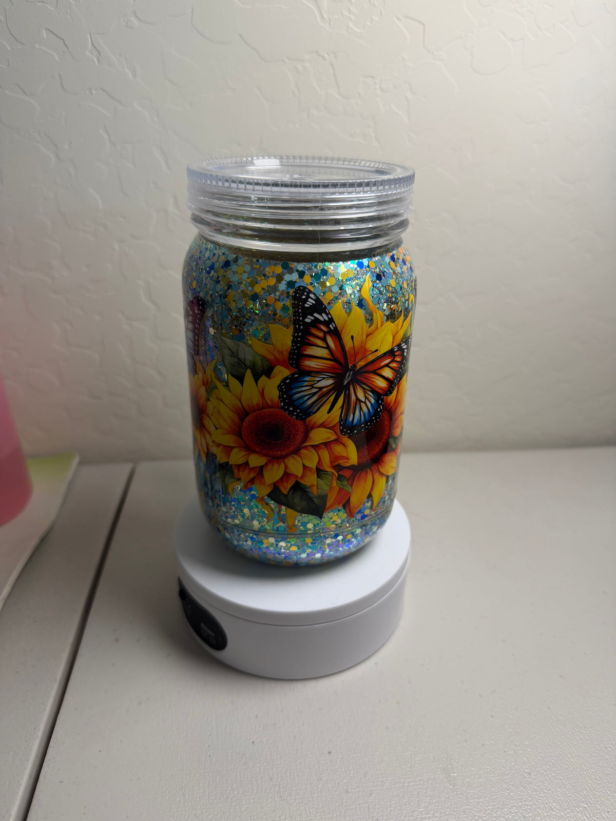 22oz Suspended solution   mug