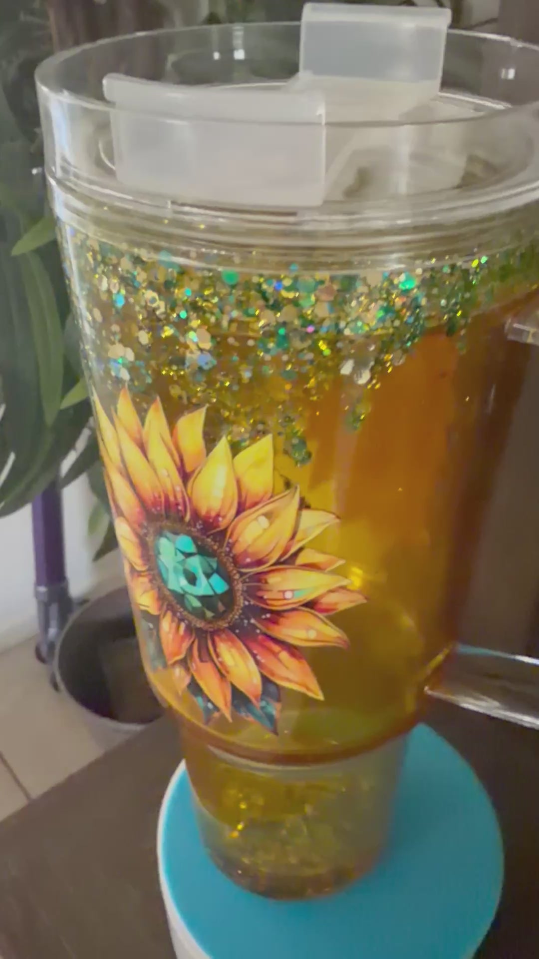30 oz Floral Waterfall